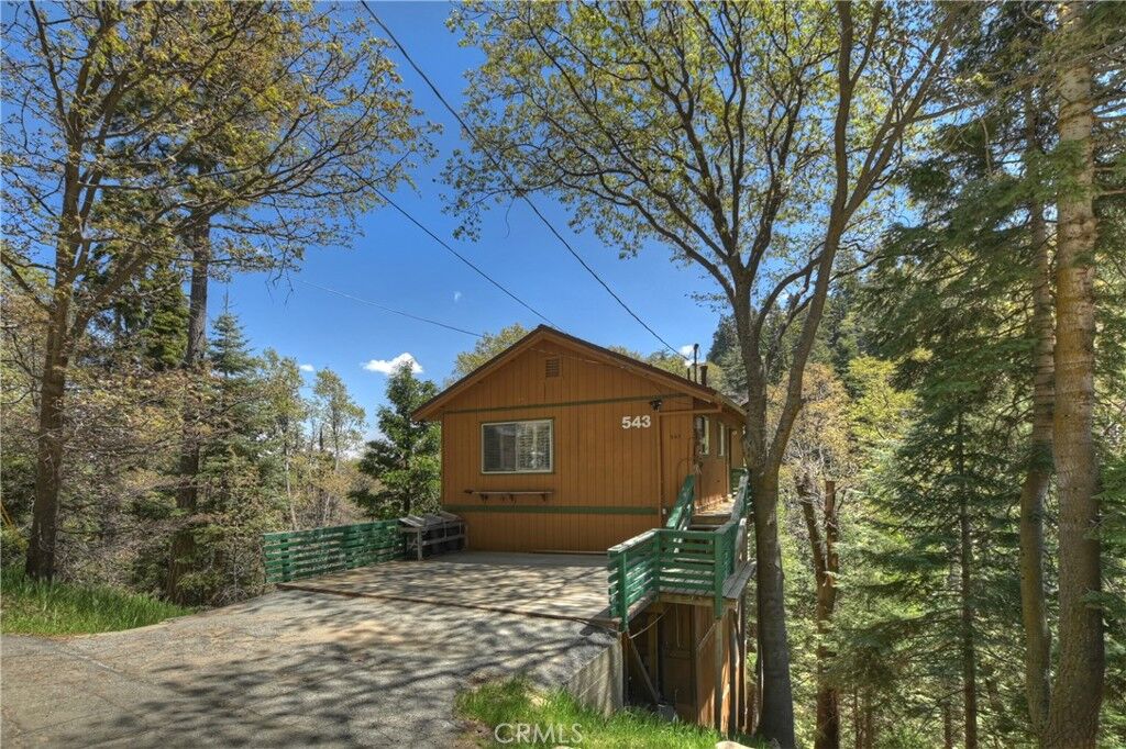 Property Photo: 543 Community Drive CA 92352