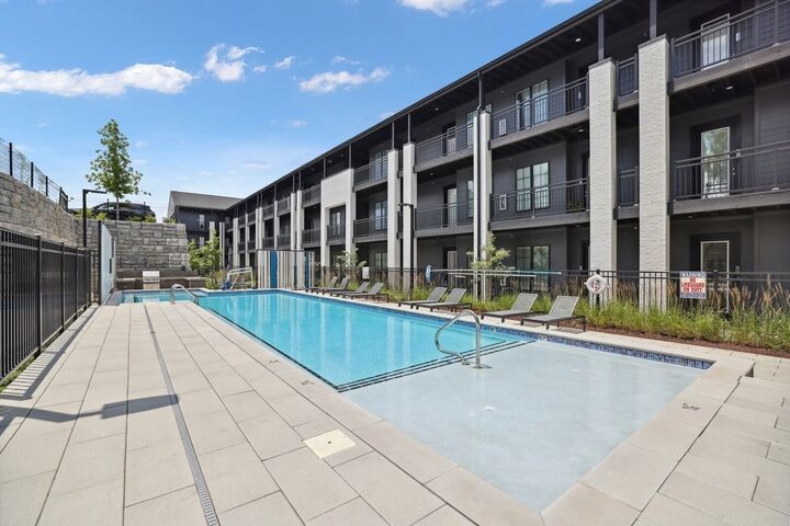 Property Photo:  600 E Trinity Ln 104  TN 37207 