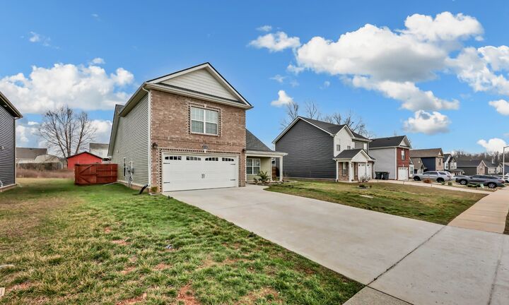 Property Photo:  1110 Whitney Dr  TN 37042 