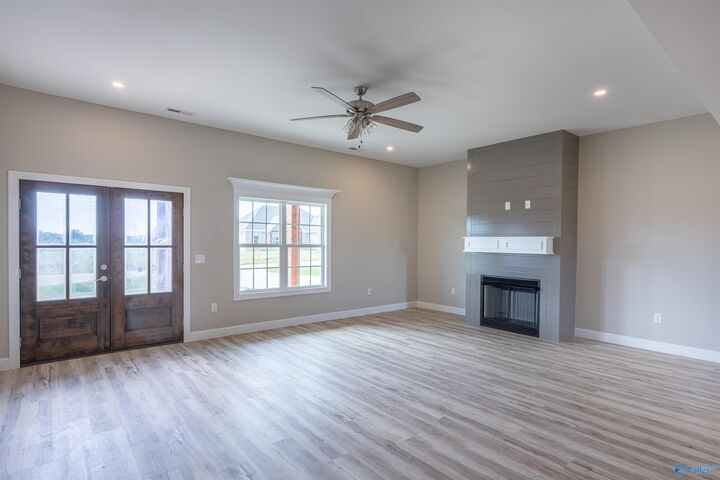 Property Photo:  261 Hummingbird Way  AL 35645 