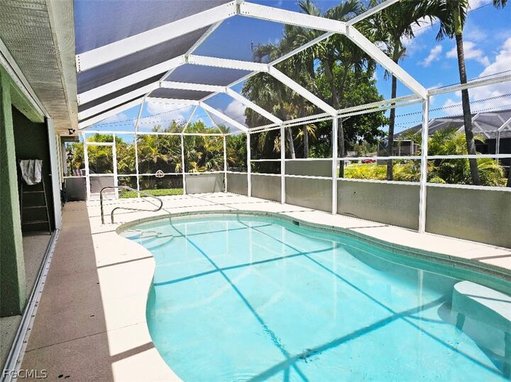 Property Photo: 1811 Savona Parkway W FL 33914