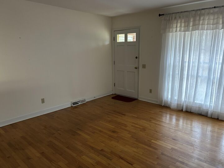 Property Photo: 801 Cloverhurst Drive GA 30673