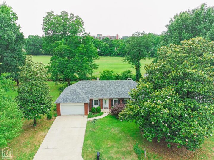 Property Photo:  411 Lynne Court  AR 72405 