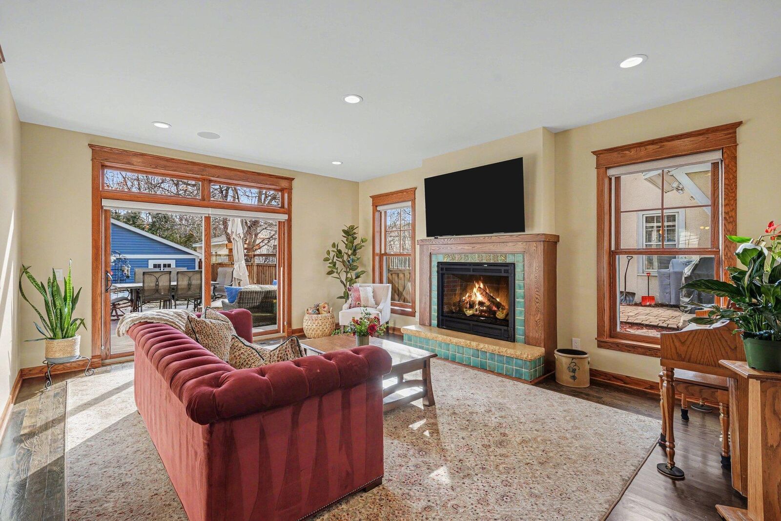 Property Photo:  1964 Lincoln Avenue  MN 55105 