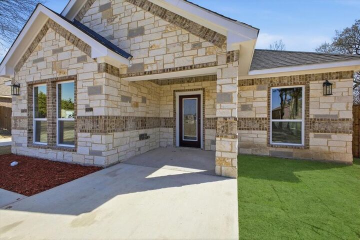 Property Photo:  2222 Water Crest Lane  TX 75154 