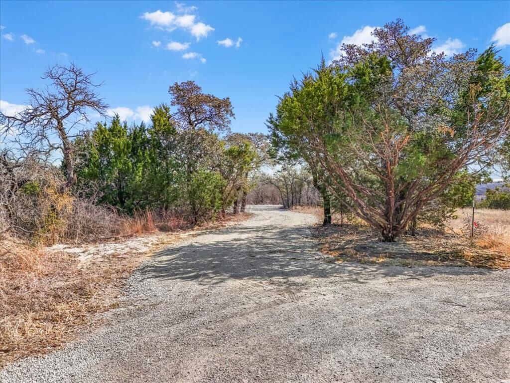 Property Photo:  112 Valley View Court  TX 76082 