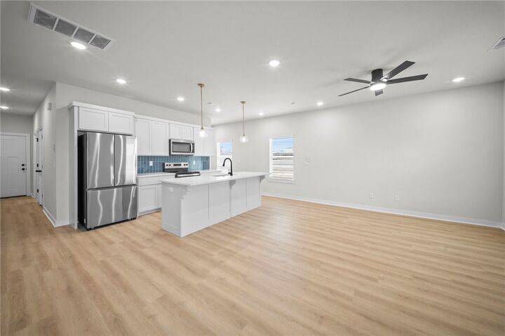 Property Photo:  1701 Cuppett Circle  AR 72751 