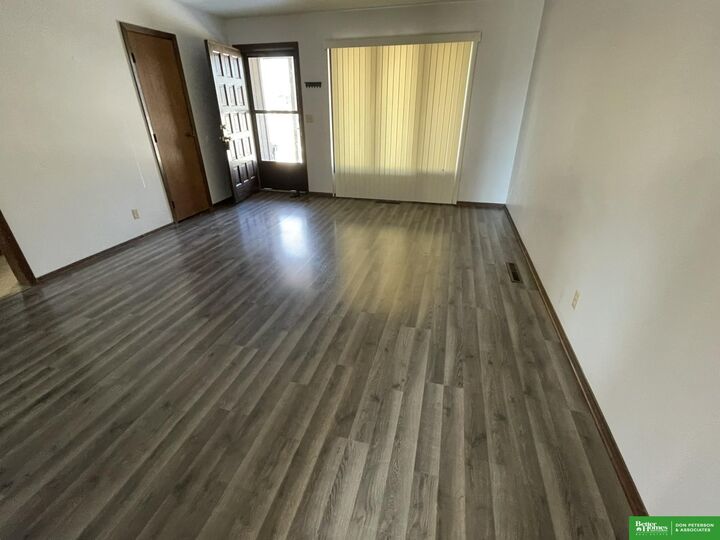 Property Photo:  1427-1429 Ohio Street  NE 68025 
