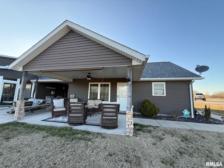 Property Photo:  75 Bedrock Ridge B  IL 62932 