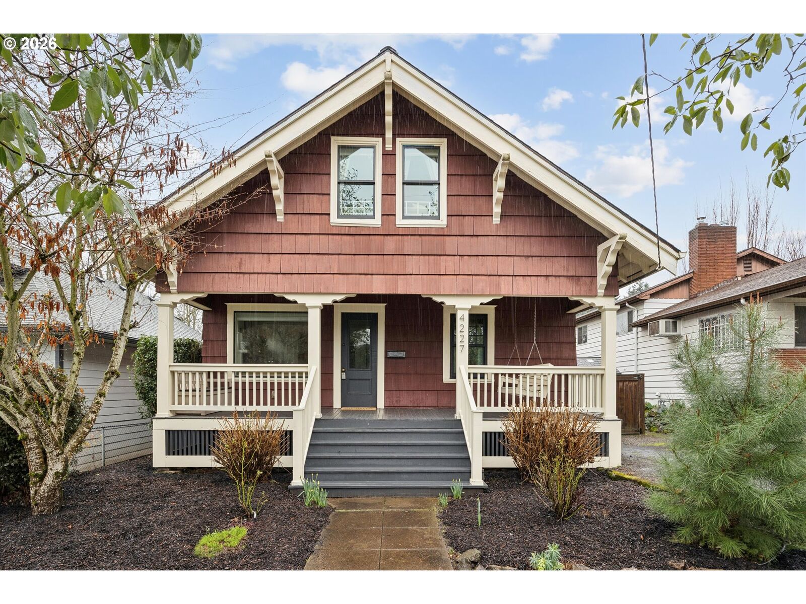 Property Photo: 4227 SE Gladstone St OR 97206