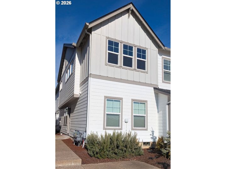 Property Photo:  7024 SE Frasier Ln  OR 97123 