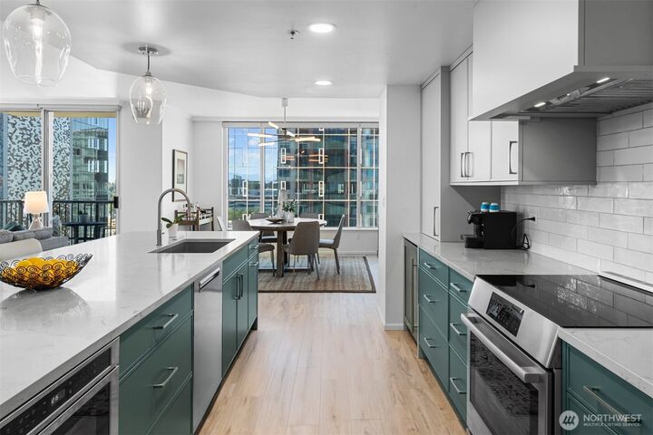 Property Photo: 177 107th Avenue NE 1906 WA 98004