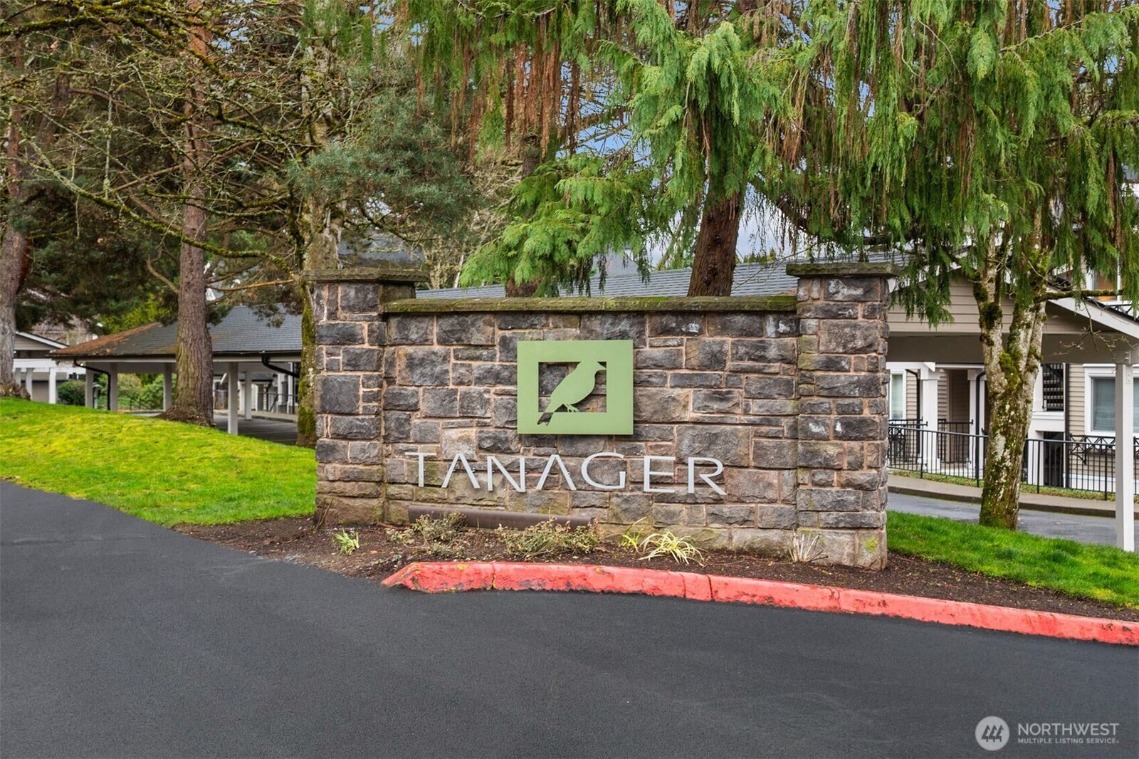 Property Photo:  11215 NE 128th Street L302  WA 98034 