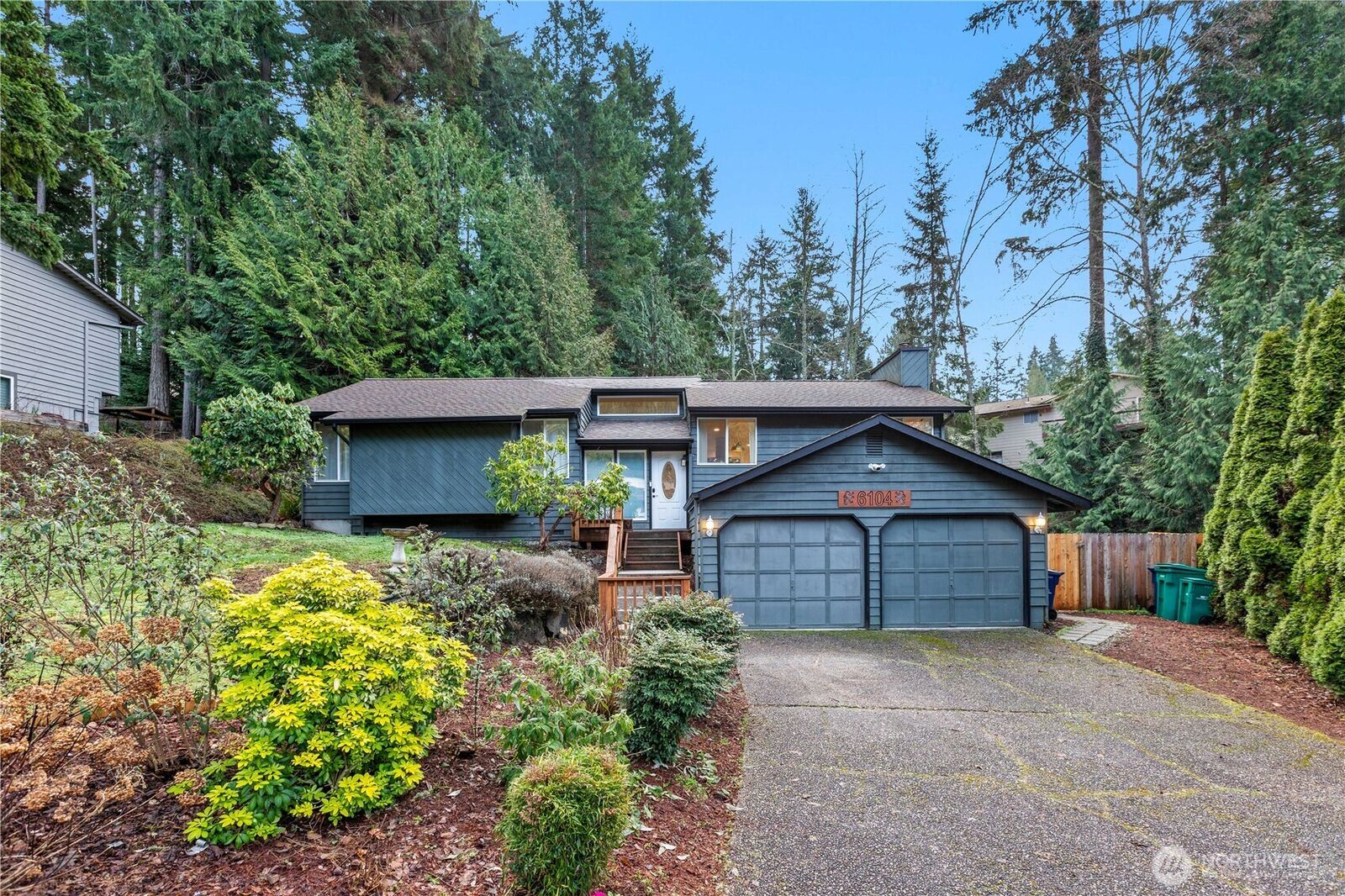 Property Photo:  6104  145th Street SW  WA 98026 