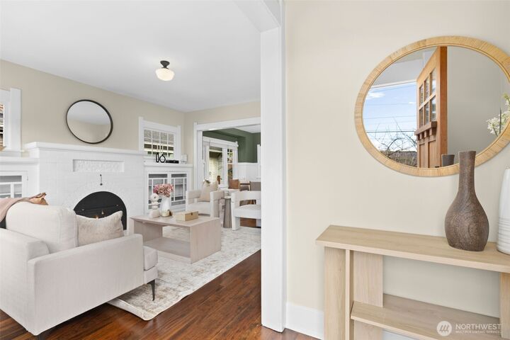 Property Photo: 4806 1st Avenue NW WA 98107