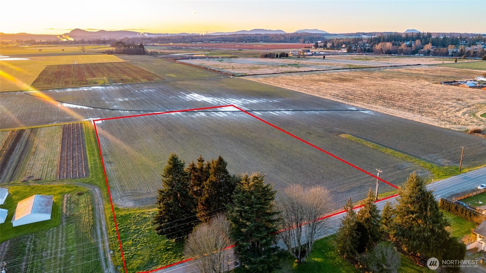 Property Photo:  13614  Avon Allen Road  WA 98273 