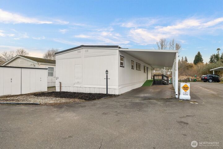 Property Photo:  7031 NE 175th Street #53  WA 98028 