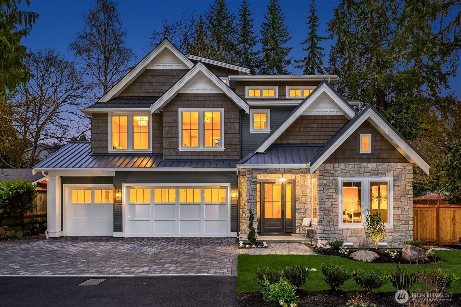 Property Photo:  10911 SE 26th Street  WA 98004 