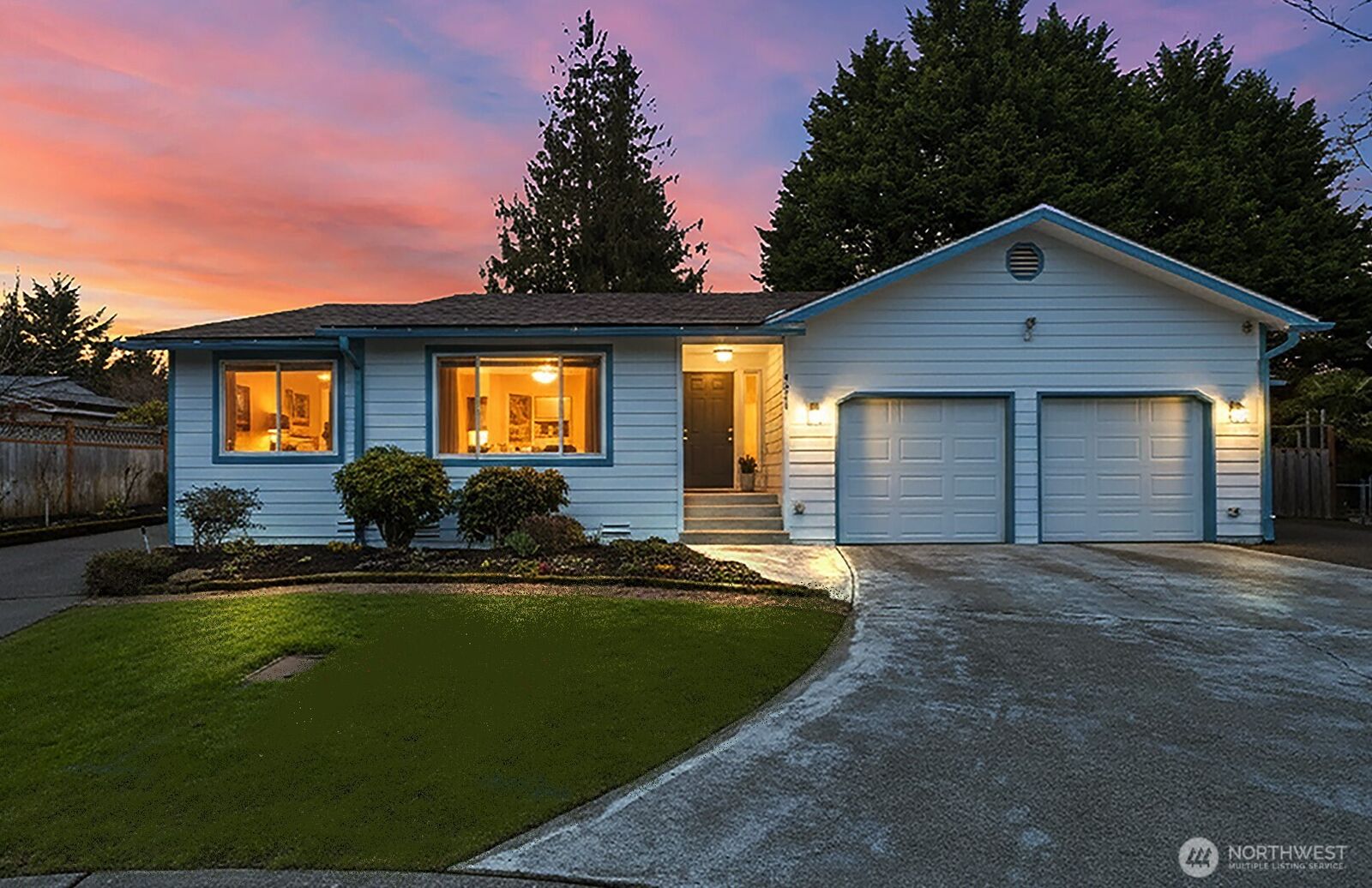 Property Photo:  4214 NE 2nd Street  WA 98059 