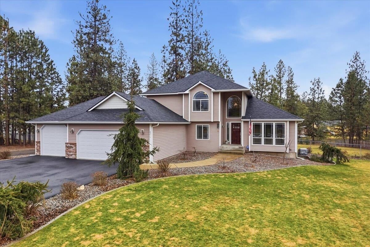 Property Photo:  6215 Moriah Dr  WA 99026 