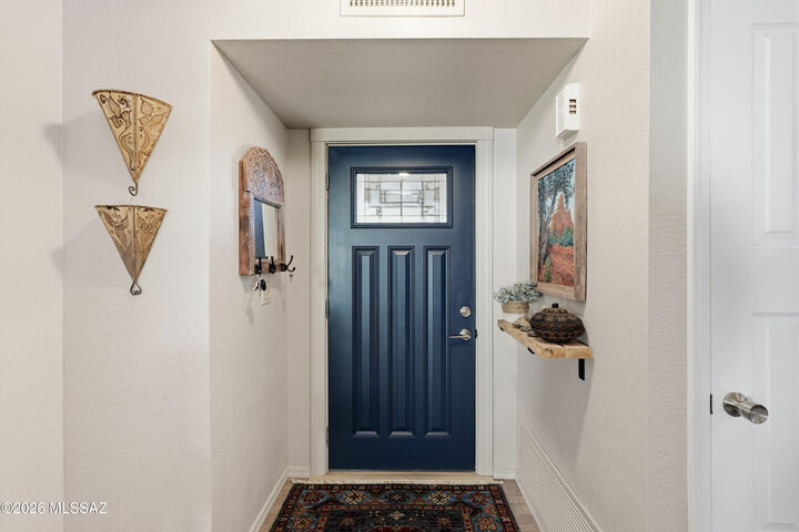 Property Photo:  200 E Suntree Street  AZ 85737 