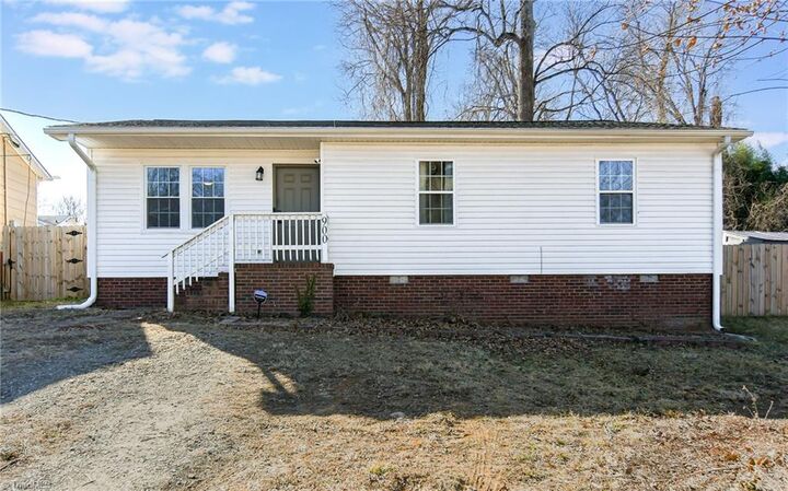 Property Photo:  900 Beaumont Avenue  NC 27401 