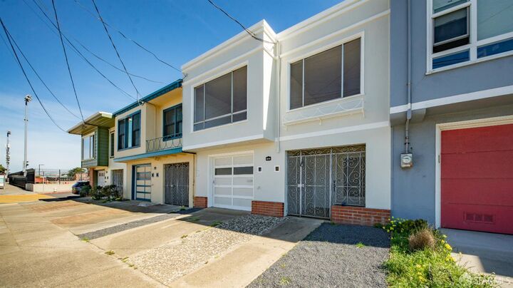 Property Photo: 2210 39th Avenue CA 94116