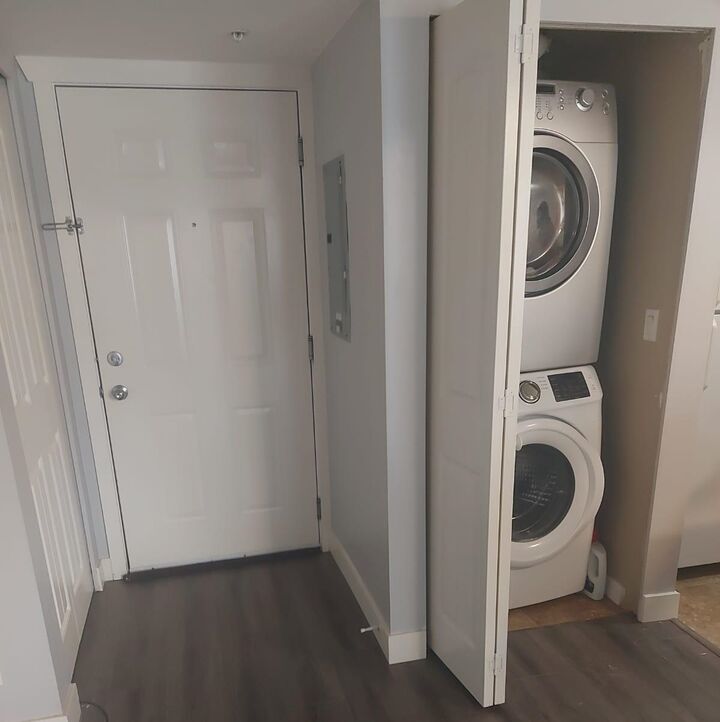 Property Photo: 6960 120 Street 107 BC V3W 1V4