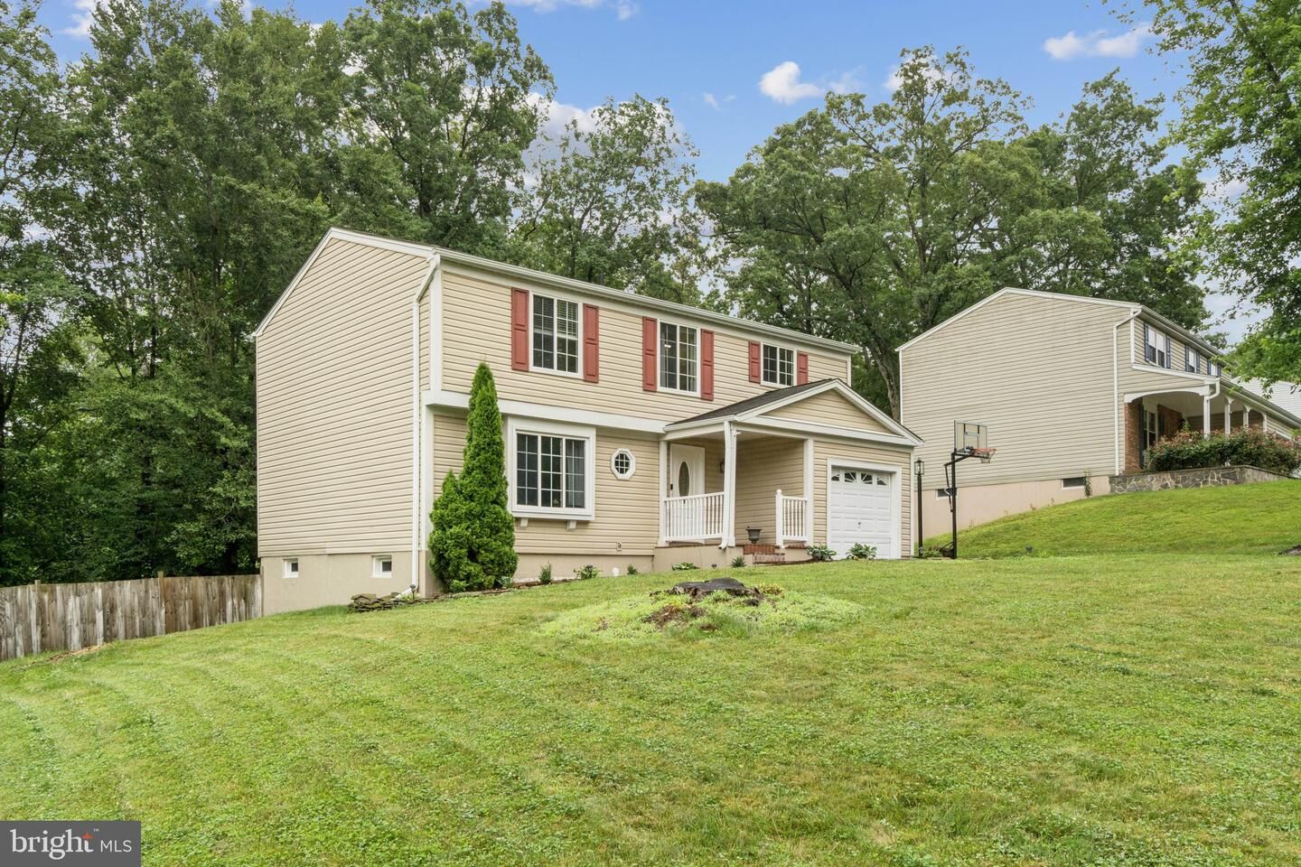 Property Photo:  16041 Macedonia Drive  VA 22191 