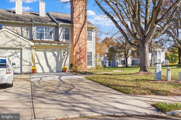 Property Photo:  19 Dorset Court  NJ 08540 