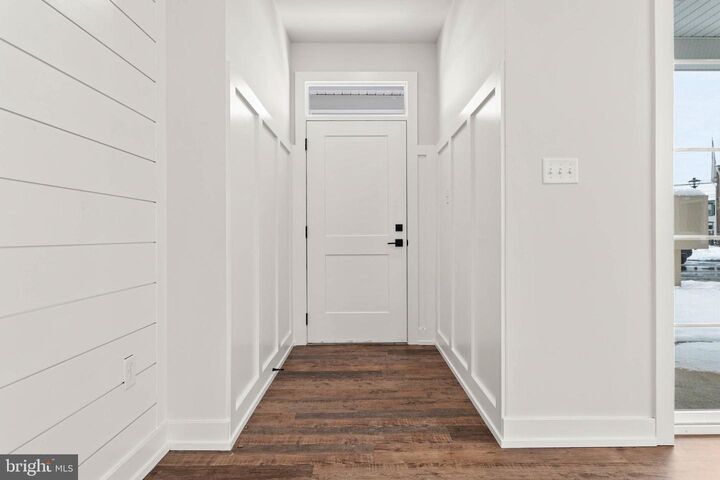 Property Photo: 409 Isabelle Court 101 PA 19438