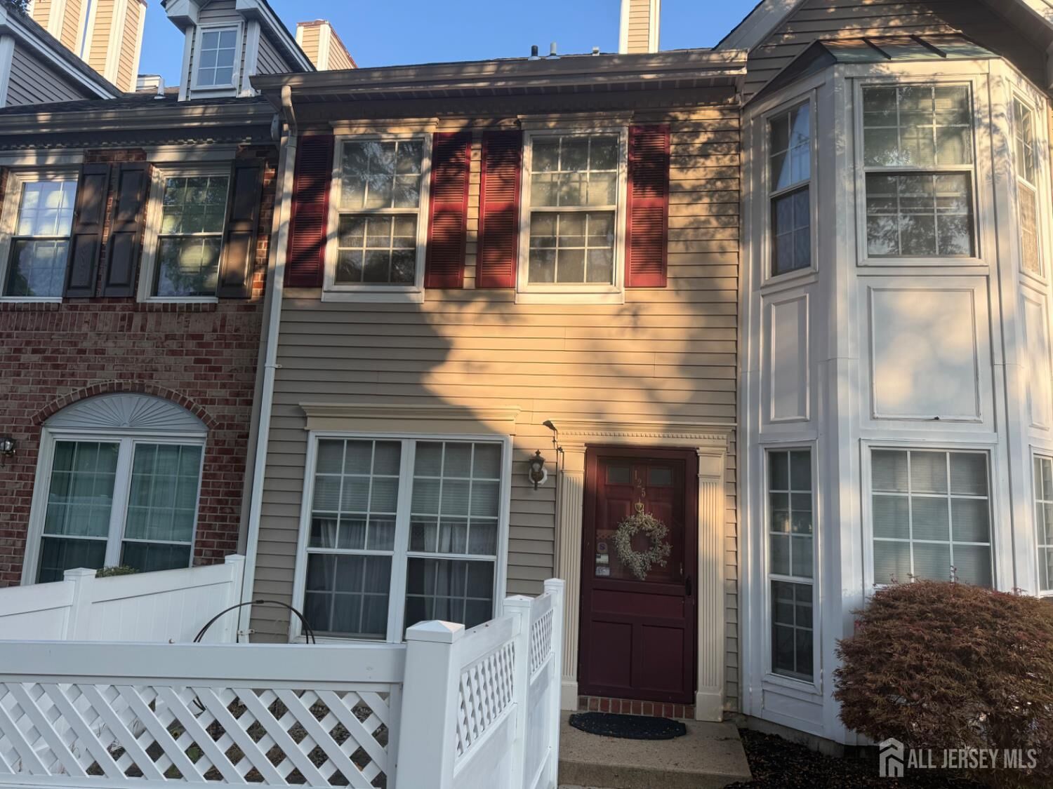 Property Photo:  125 Albury Way  NJ 08902 