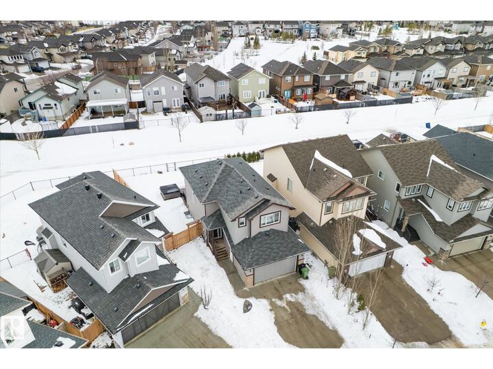 Photo de la propriété:  35 Elm St  AB T8L 0R8 