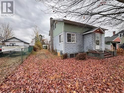 Property Photo:  604 Perth Street  ON K8A 6B8 