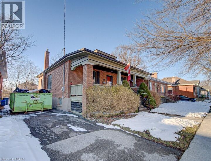 Property Photo:  51 Brunswick Street  ON N3T 1E9 