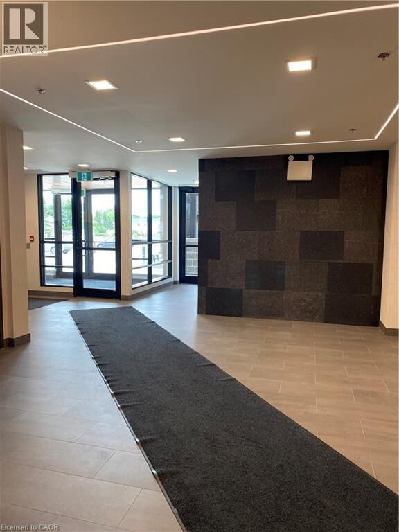 Property Photo:  247 Northfield Drive East 212  ON N2K 0G9 