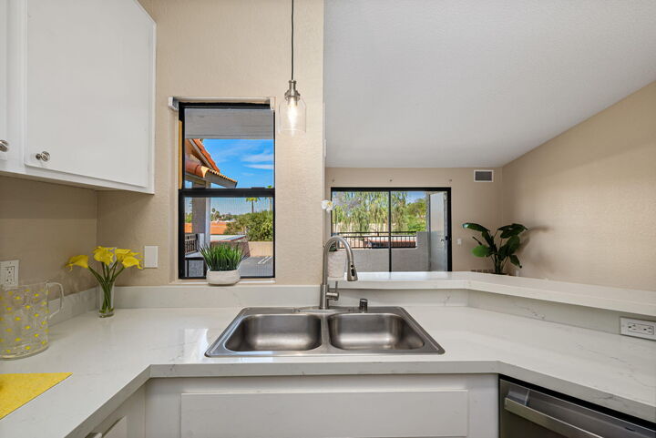 Property Photo:  78650 Avenue 42 906  CA 92203 