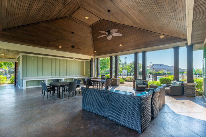 Property Photo:  306 Merlin Court  FL 32539 