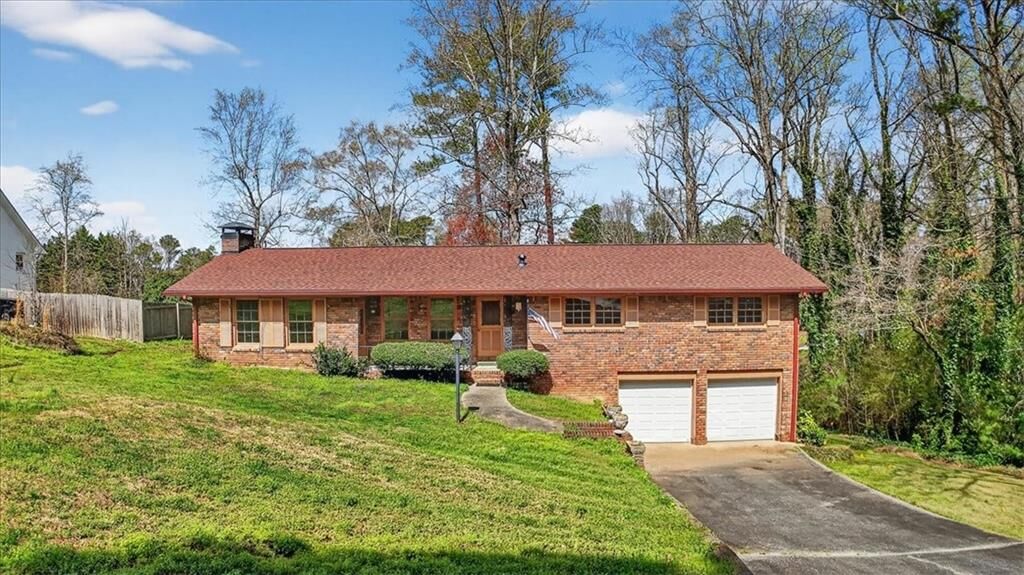 Property Photo:  2569 Sky Lane Drive  GA 30062 