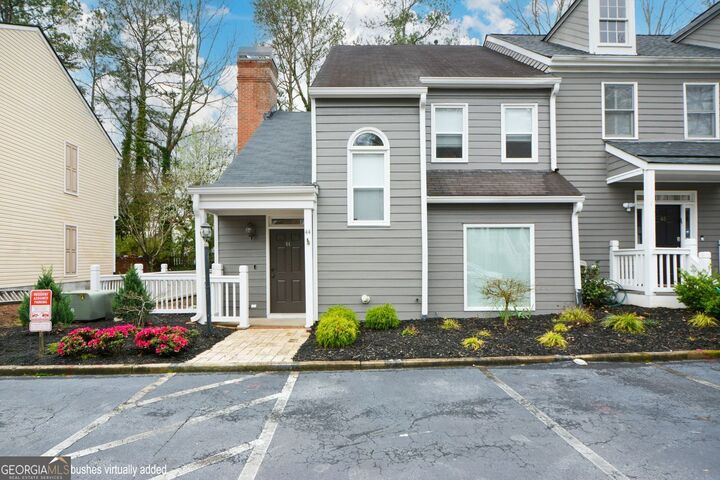Property Photo:  44 Nesbit Place 44  GA 30022 