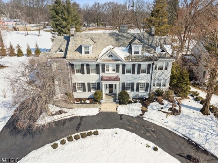 Property Photo: 1532 Long Meadow NJ 07092