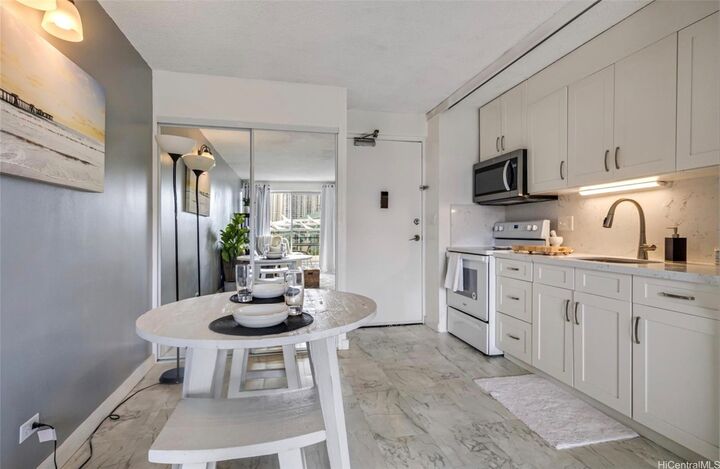 Property Photo:  1655 Makaloa Street 812  HI 96814 