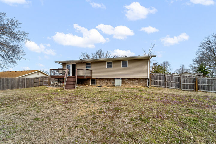 Property Photo:  705 Kevin Drive  MO 65109 