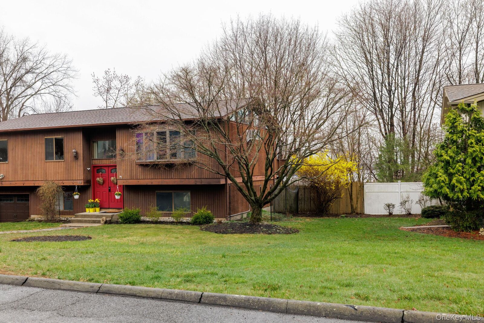 Property Photo:  10 Skinner Court  NY 10986 