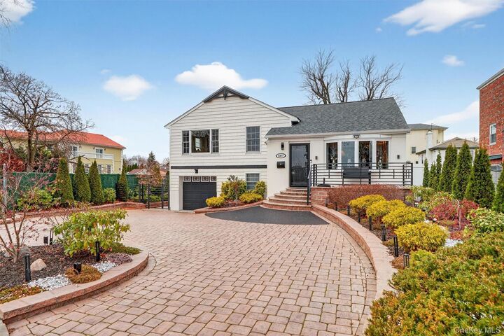 Property Photo:  3377 Agar Place  NY 10465 