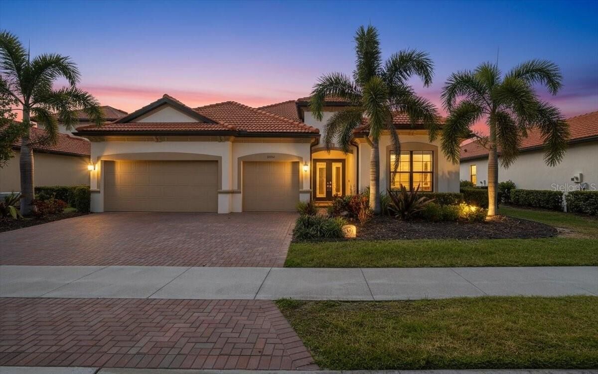Property Photo:  10900 Tarflower Drive  FL 34293 
