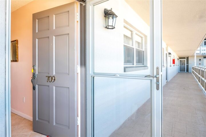 Property Photo:  5900 Shore Boulevard S 709  FL 33707 