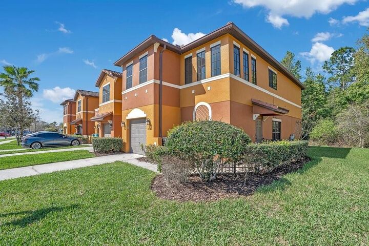 Property Photo: 6030 Tivoli Gardens Boulevard FL 32829