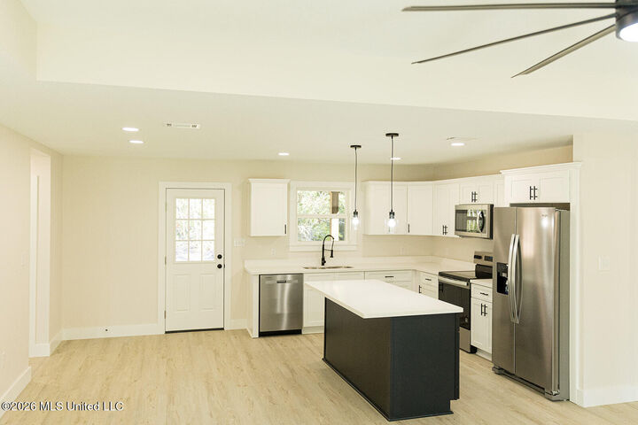 Property Photo:  1717 Barracuda Drive  MS 39553 