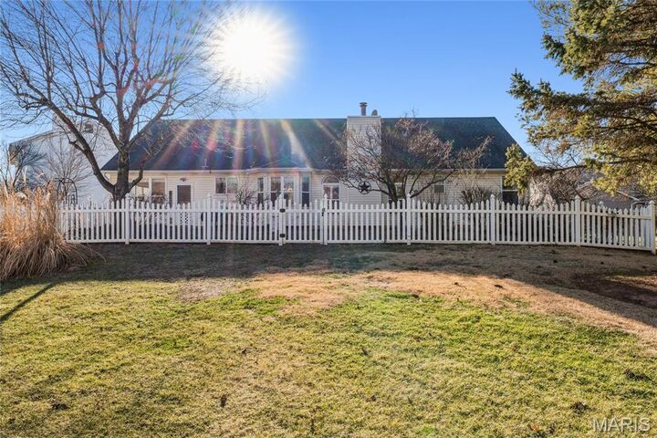 Property Photo:  8 Winter Forest Court  MO 63366 